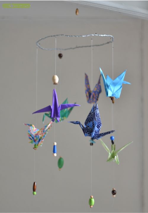 Formidable Mobile En Origami #7: DIY : Un Joli Mobile En Origami. Formidable Mobile En Origami #7: DIY : Un Joli Mobile En Origami.