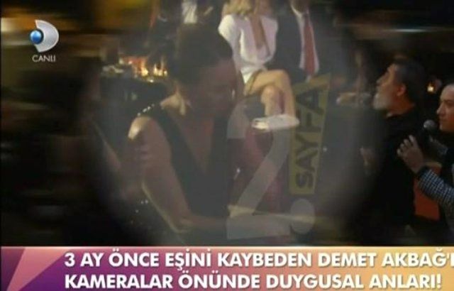 3 Ay Once Esini Kaybeden Demet Akbag Odul Toreninde Gozyaslarina Boguldu Sarkilar 3 Ay Tip Fakultesi