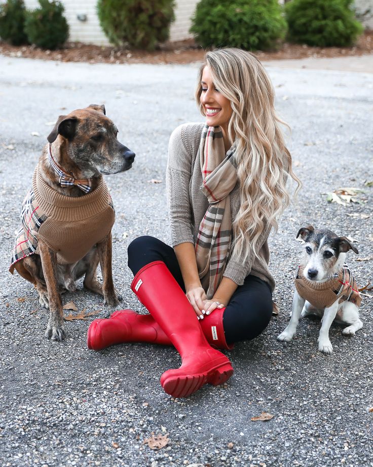 Thanksgiving Day Outfit Idea Red Hunter Boots Burberry Scarf Dog sweater Casual ...