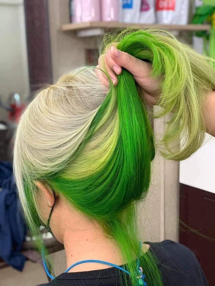 Unleashing the Spectrum of Women's Colorful Hairstyles in 2024 | Sleek
