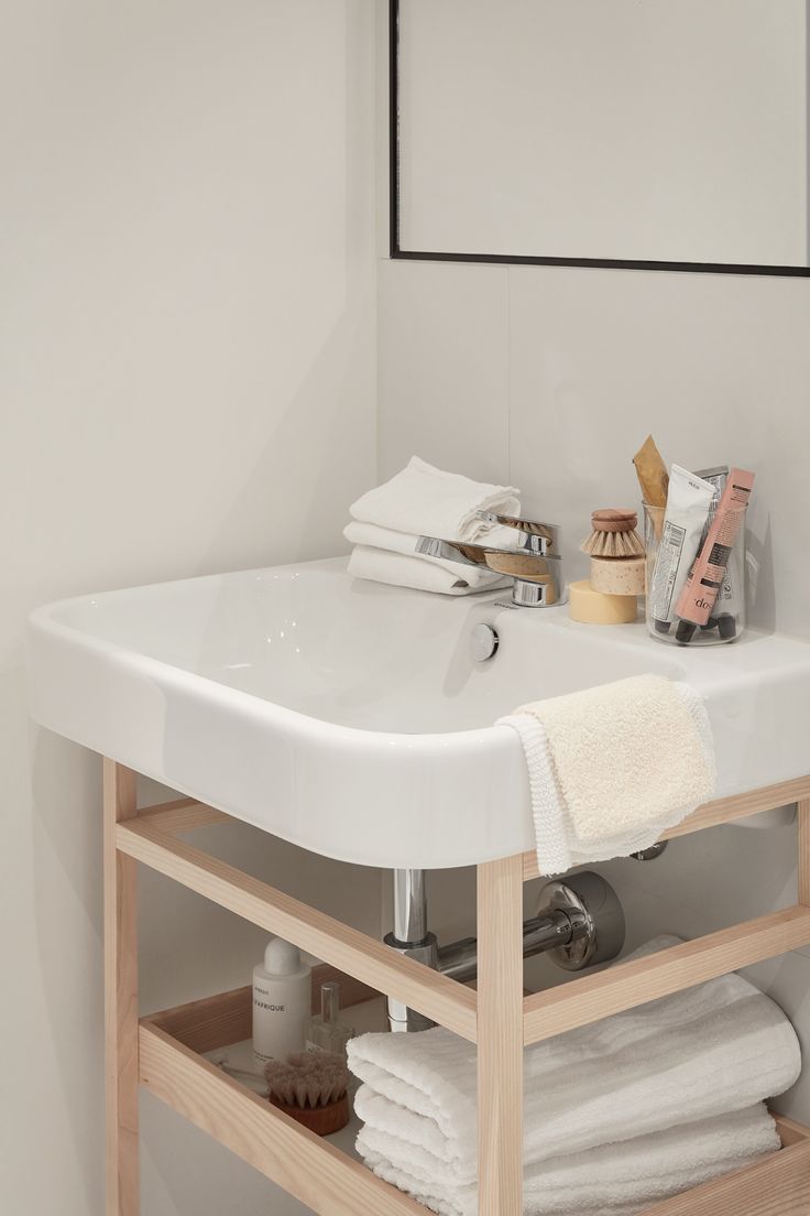 Bathrooms For Small Spaces best 25+ small space bathroom ideas on pinterest | small storage Bathrooms For Small Spaces best 25+ small space bathroom ideas on pinterest | small storage