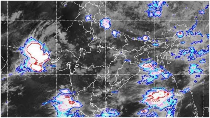 Indilivenews Monsoon Live Heavy Downpour In Gujarat Imd Forec Downpour Monsoon Gujarat