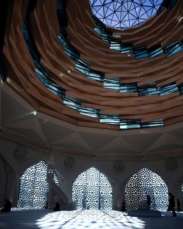 contemporary mosque at marmara university faculty of theology in
