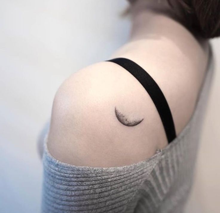 Halbmond tattoo bedeutung