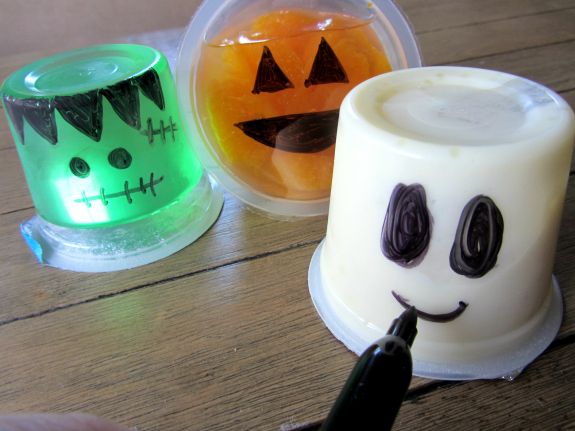 quic easy spooky snacks perfect for a halloween class party or at home - Toddler Halloween Treat Ideas quic easy spooky snacks perfect for a halloween class party or at home - Toddler Halloween Treat Ideas