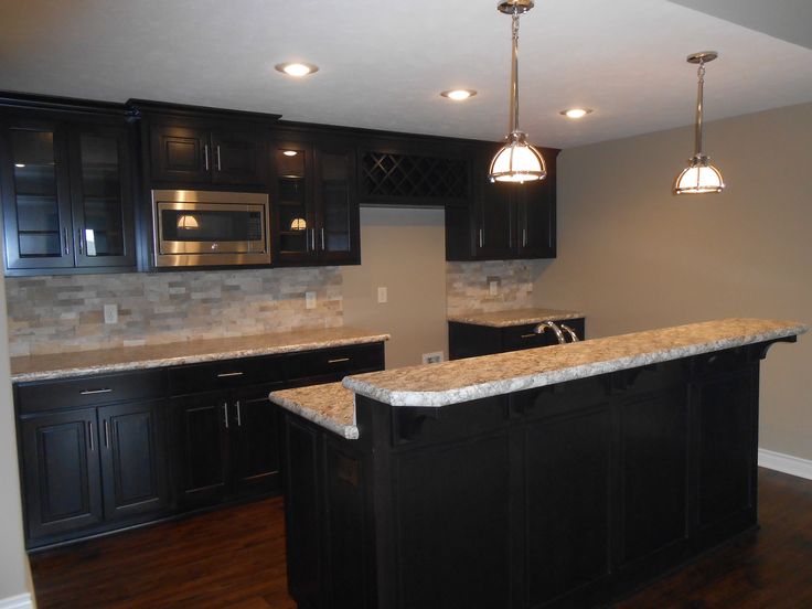 Vencil Homes Wilsonart Hd Laminate On The Bar Tops Vencil Homes Wilsonart Hd Laminate On The Bar Tops