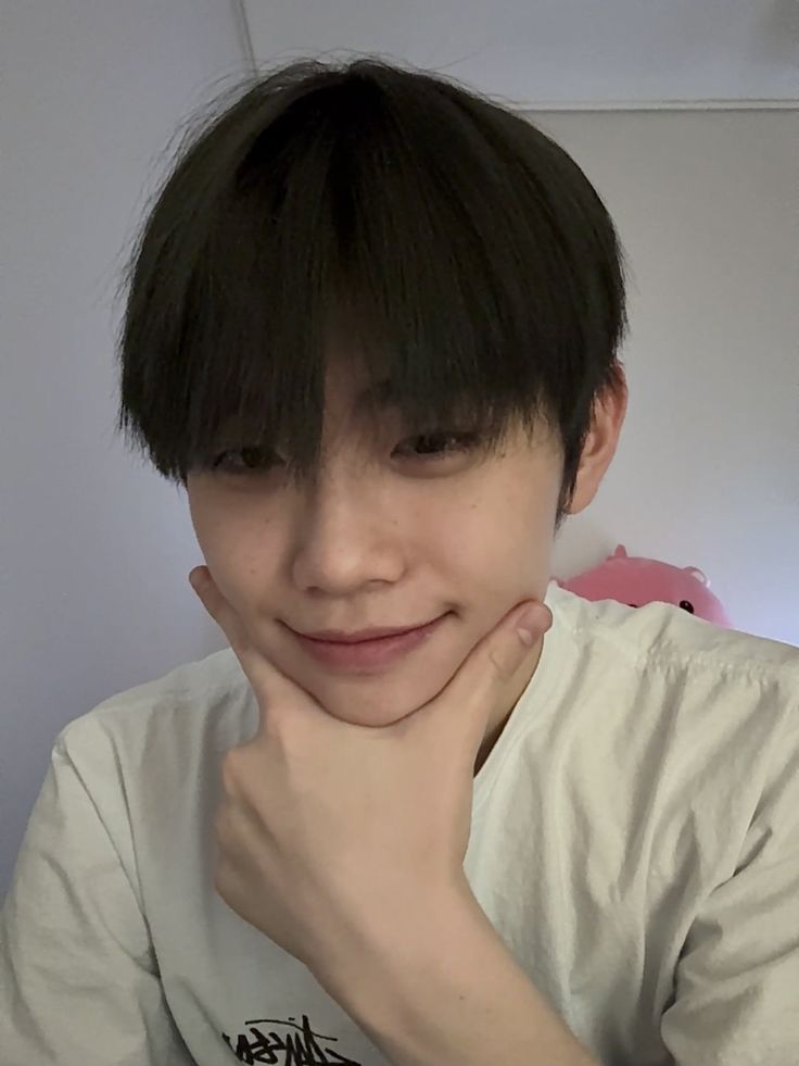 Ghim trên zb1 💫 trong 2024