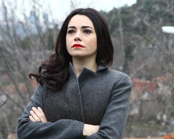 Merhamet 1 Bolum Tv Series Ibrahim Celikkol Actresses Merhamet 1 Bolum Tv Series Ibrahim Celikkol Actresses