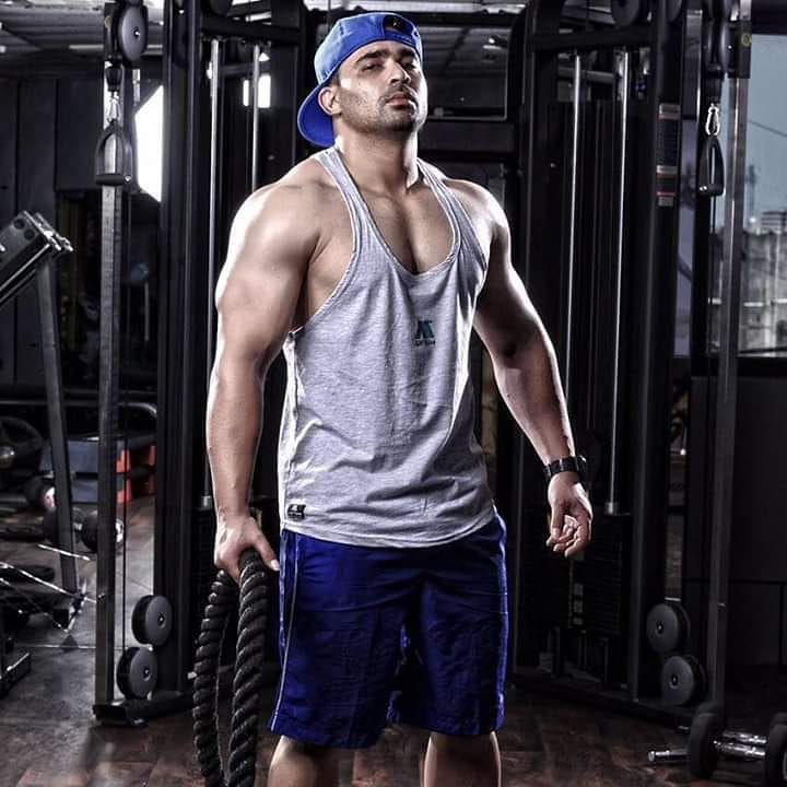 Strong Looks Good On You Gymshark Gym Sweat Train Perform Seamless Exercise Strength Strong Power F Fitness Wear Outfits Muscle Gym Workout Outfits