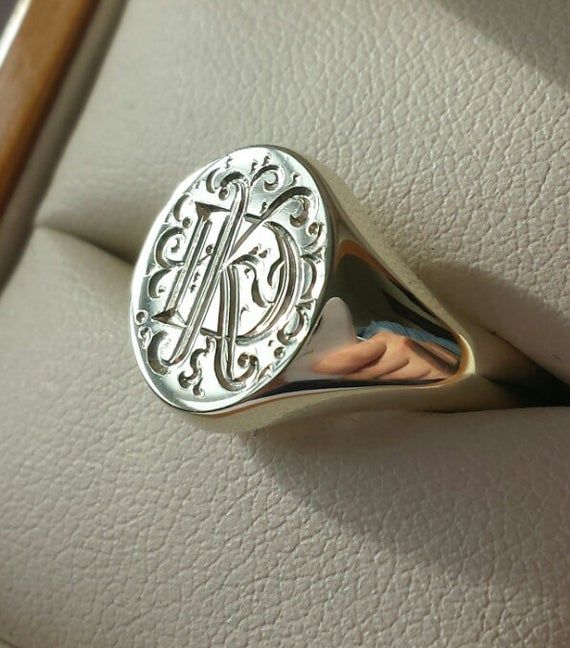 Vintage Silver Cutting Signet Ring 925 Vintage Silver Cutting Signet Ring 925