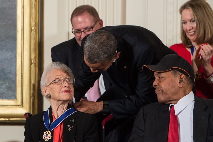katherine johnson visa de 36 b 228 sta hidden figures bilderna p 229 pinterest katherine johnson visa de 36 b 228 sta hidden figures bilderna p 229 pinterest