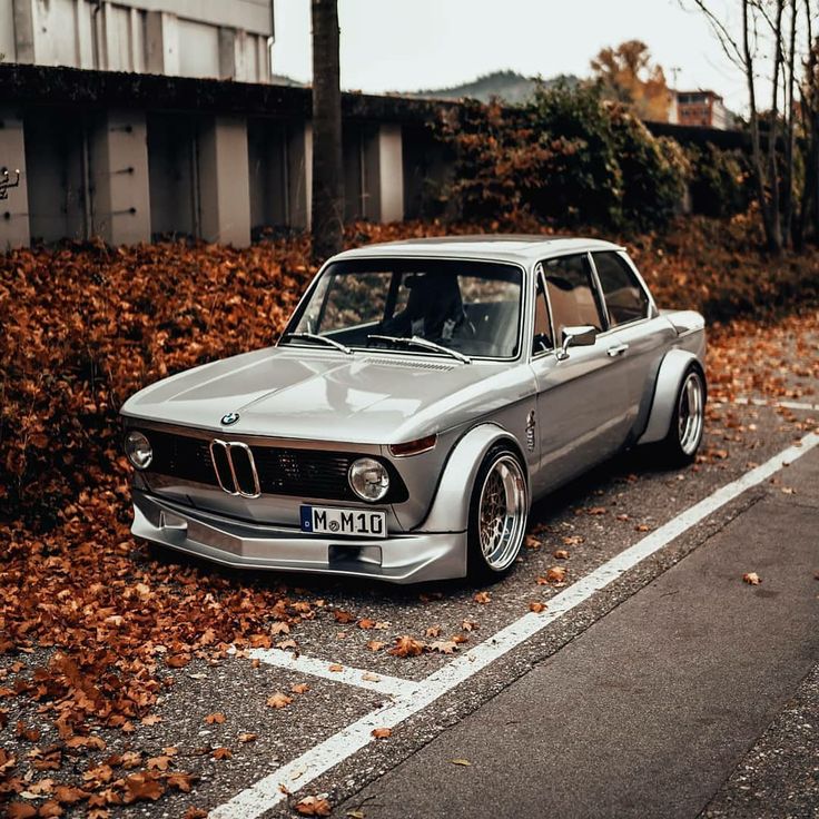 BMW 2002 Custom | Bmw 2002, Bmw, Bmw classic cars