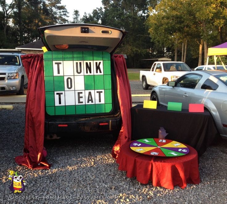 coolest wheel of fortune costume