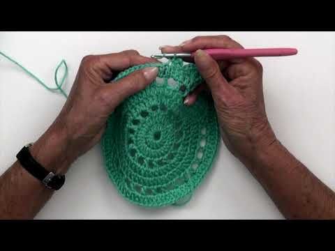 Trekpleister - Haak een kleedje - YouTube | Crochet ...