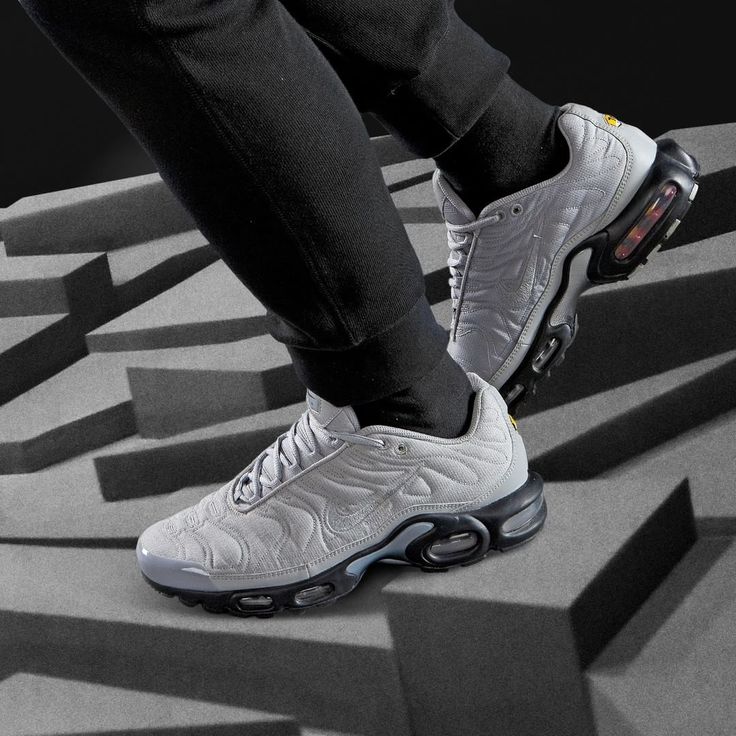 Nike Air Max Plus ‘TN’ (via hichem.og) Nike air max plus