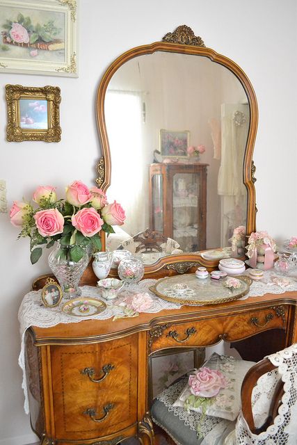 298 Best Antique Dressing Table Images On Pinterest Makeup Antique dressing table. - 298 Best Antique Dressing Table Images On Pinterest Makeup