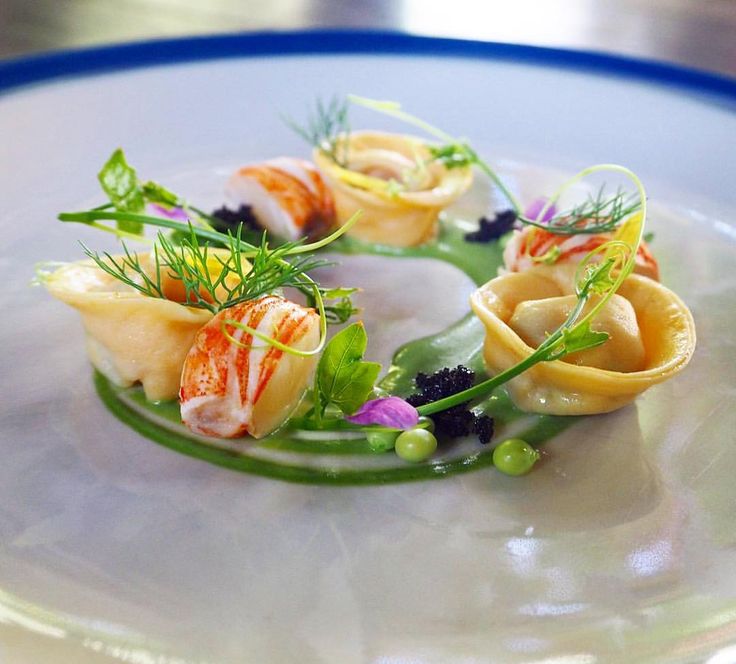 Foodstarz Media Ugさんはinstagramを利用しています Foodstar Wuttisak Wuttiamporn Chef Wuttisak Shared A New Image Via Foodst Fine Dining Recipes Food Plating Fine Food