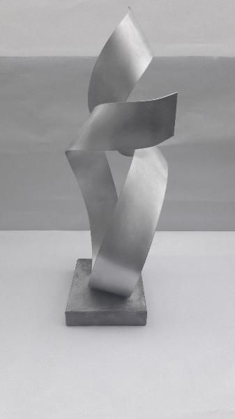 Die besten 25+ Moderne Skulptur Ideen auf Pinterest Statue - designer holzmobel skulptur Die besten 25+ Moderne Skulptur Ideen auf Pinterest Statue - designer holzmobel skulptur