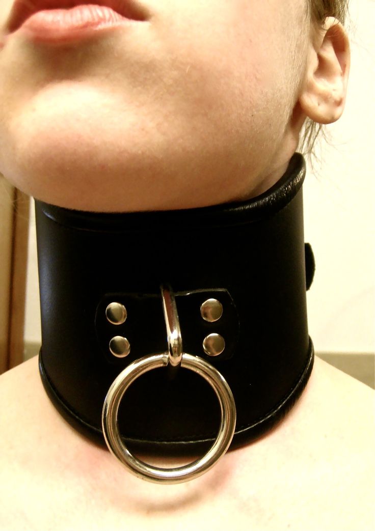 collar-and-cuff-femdom