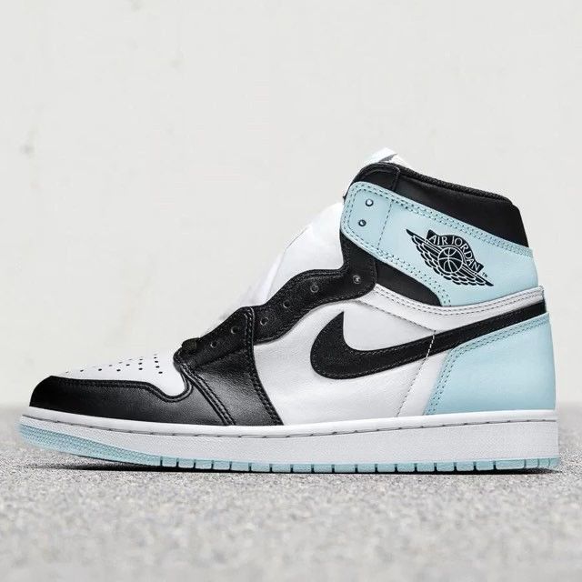 2350 best Sneakerhead images on Pinterest | Air jordan, Air jordans ... The Air Jordan 1 Retro High OG in “Rust Pink” and “Igloo”