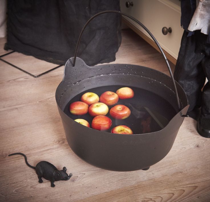 everyone loves a bit of pick up a spooky cauldron from wilko and create your own