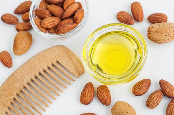 Aceite De Almendras Para El Cabello Beneficios Y Cómo Usarlo En 2020 Aceite De Almendras Para El Cabello Aceite De Almendras Almendras