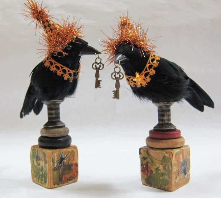 batsel brothers to the bird sometimes i see halloween crows such as these wonder how i can incorporate them into my halloween this is a great idea to
