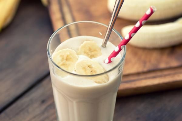 Licuados Para Embarazadas Super Sanos Y Deliciosos Con Recetas Batido De Banano Batido Proteinas Casero Batidos Para Desayunar