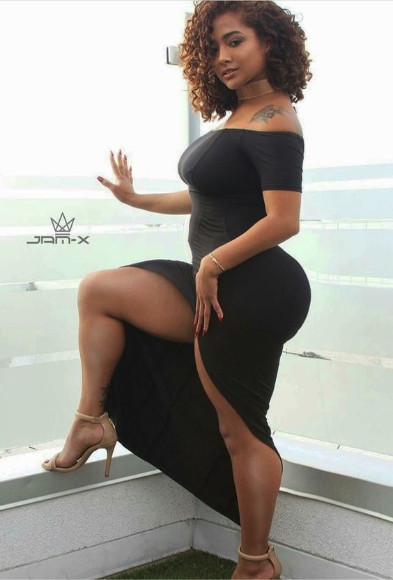 Pin By Betty Son On The Thickness Gorgeous Women Model Beautiful Black Women