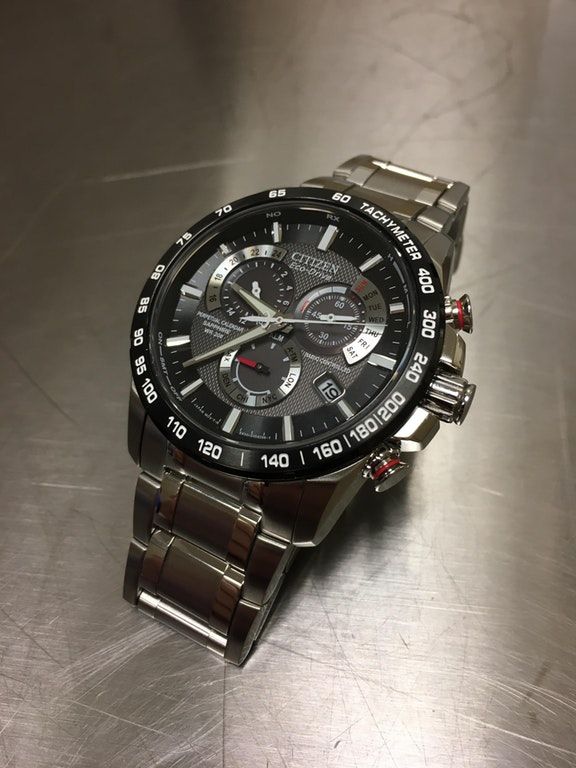 https www reddit com r watches comments 6o9puv
