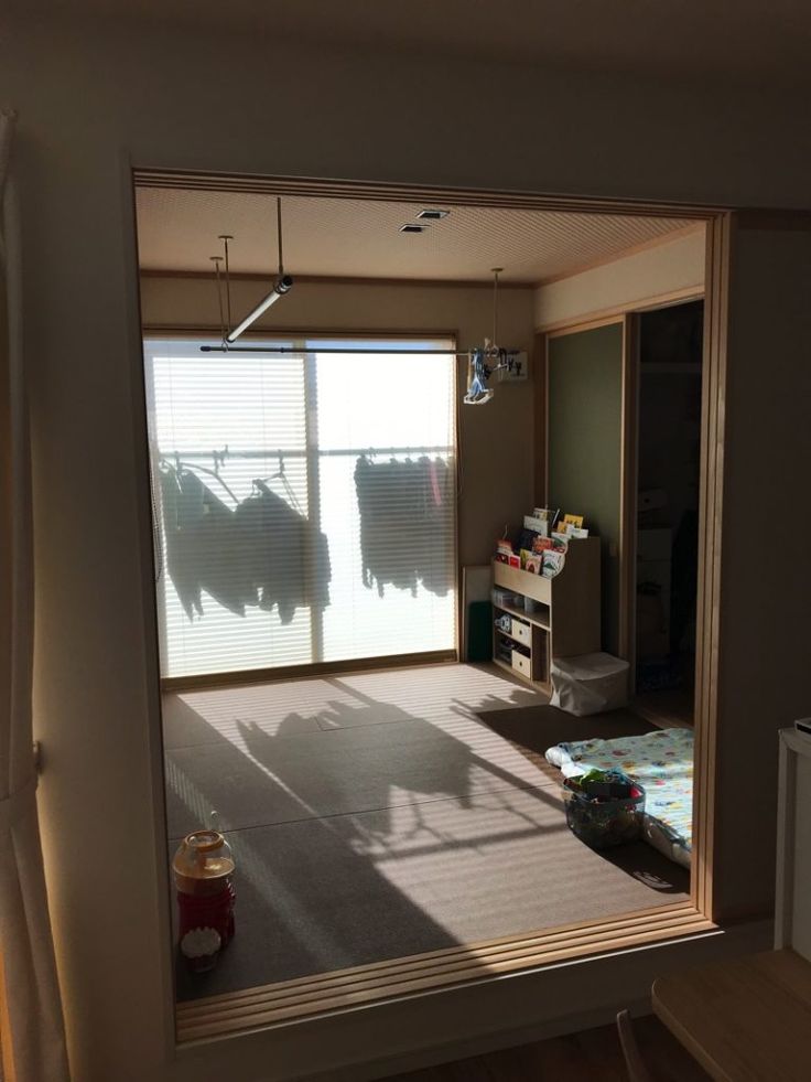 2階に洗濯物はめんどくさい 洗濯物を干す場所が1階だと家事の負担が減りますよ 詳しくはリンク先をチェックしてくださいね 家 づくり ウォークインクローゼット クローゼットを作る 2階に洗濯物はめんどくさい 洗濯物を干す場所が1階だと家事の負担が減りますよ 詳しくはリンク先をチェックしてくださいね 家 づくり ウォークインクローゼット クローゼットを作る