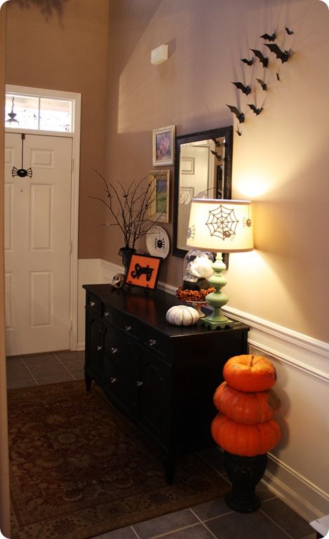 thrifty decor chick so cheap its scary the whole look was around ten dollars i love the bat cut outsthis has great ideas - Cheap Ways To Decorate For Halloween thrifty decor chick so cheap its scary the whole look was around ten dollars i love the bat cut outsthis has great ideas - Cheap Ways To Decorate For Halloween
