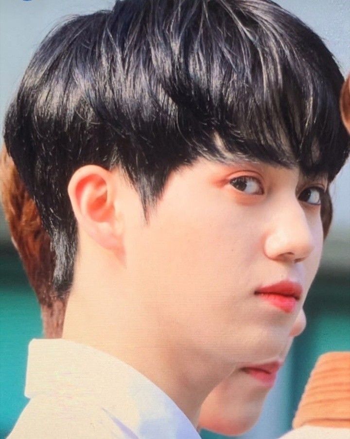 hwang yunseong produce x 101 hwang yunseong produce x 101