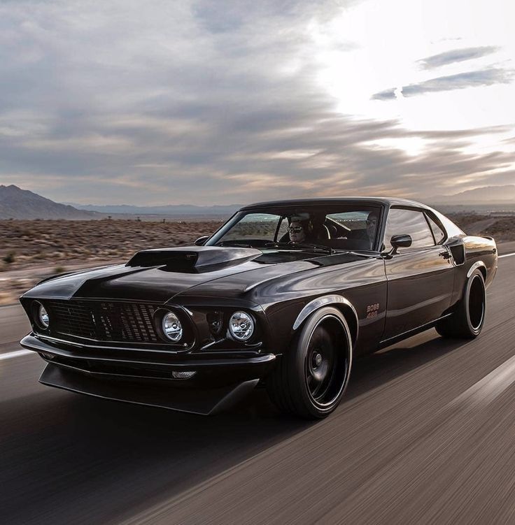 Luxury Lifestyle : Can you guess the year of this Old School Mustang? #Mustang #… – Rides Luxury Lifestyle : Can you guess the year of this Old School Mustang? #Mustang #… – Rides