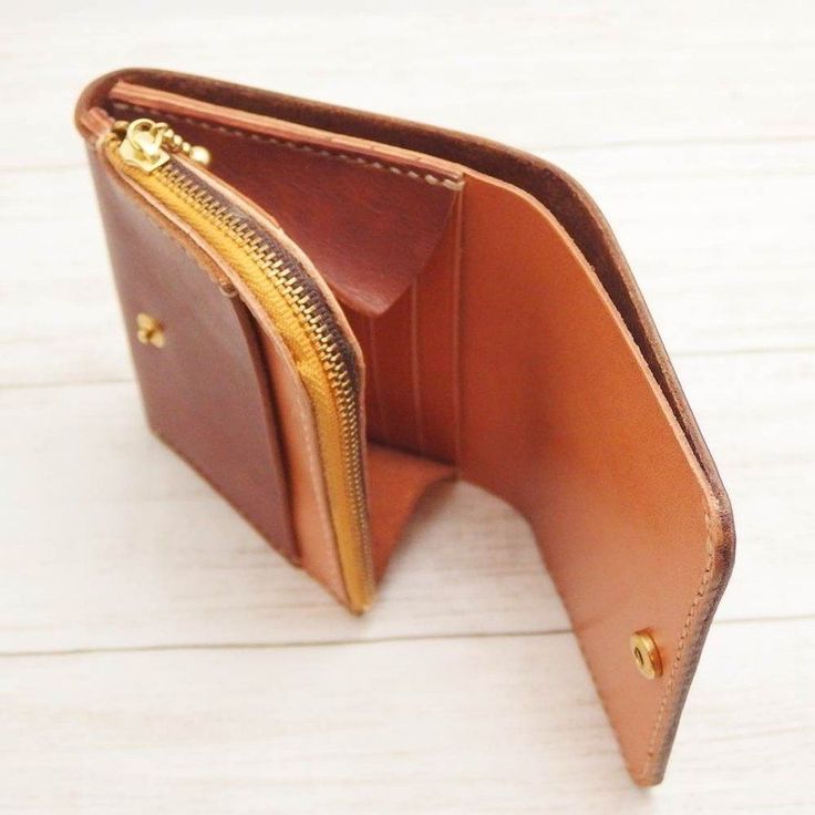レザークラフト 財布 バッグ 型紙 硬質紙製 革 ウォレット カバン 説明シート付き (二つ折り財布コンパクト) :0483-000613:アイランドパピー Yahoo!ショップ - 通販 - ... в 2022 г | Кожаные кошельки, Женские кошельки, Мужской кошелек レザークラフト 財布 バッグ 型紙 硬質紙製 革 ウォレット カバン 説明シート付き (二つ折り財布コンパクト) :0483-000613:アイランドパピー Yahoo!ショップ - 通販 - ... в 2022 г | Кожаные кошельки, Женские кошельки, Мужской кошелек