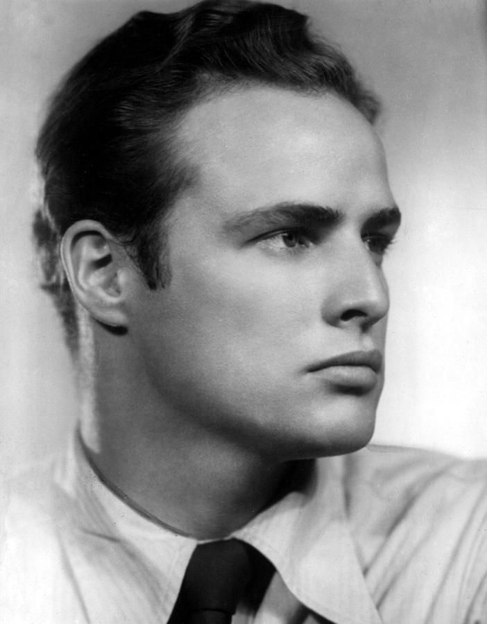 Marlon Brando In The 1940s by Everett | Marlon brando, Marlon, Movie stars