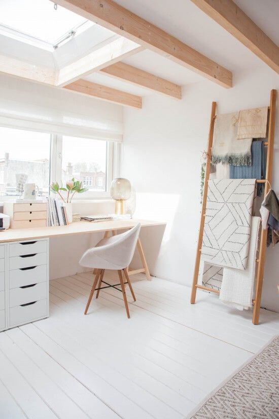 Minimalist Home Tour: JFM Minimalist Home Tour: JFM