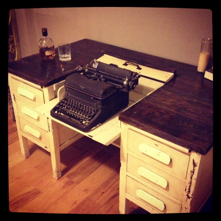 87 Best The Past: Typewriters Images On Pinterest Typewriters Typewriting Desk. - 87 Best The Past: Typewriters Images On Pinterest Typewriters