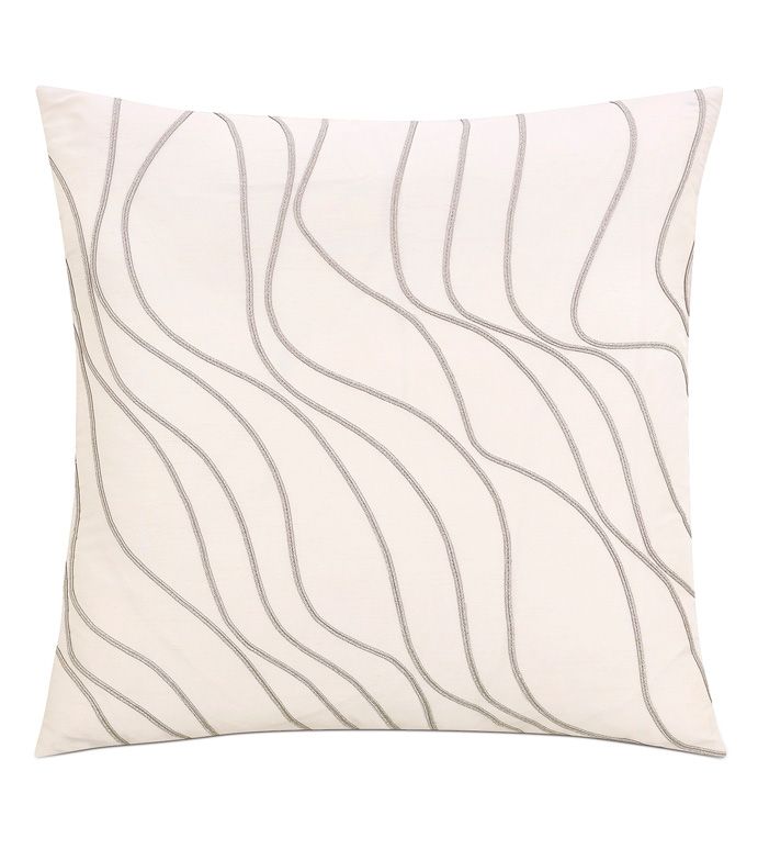 Eastern Accents Isolde Decorative Pillow Pillows Decorative Patterns Red Decorative Pillows Pillows Decorative Diy