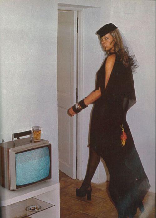 helmut newton vogue helmut newton vogue
