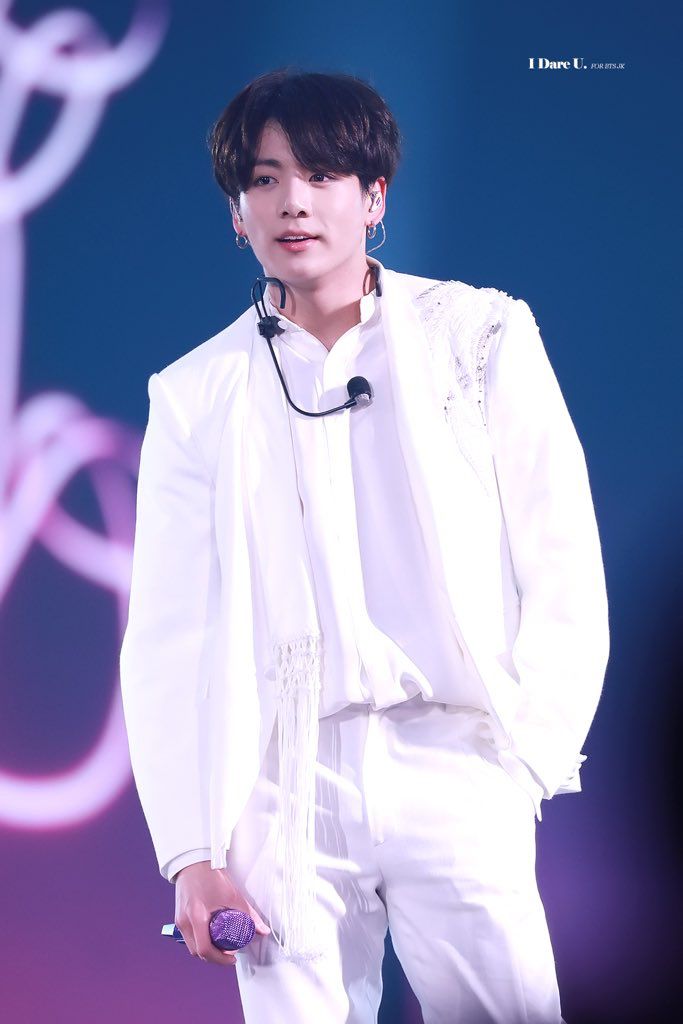 Pin on Jeon Jung Kook ️