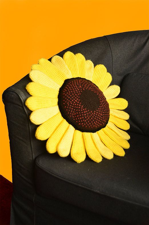 Sunflower Pillow Pattern So cute! I love this!