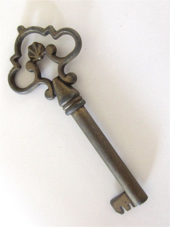 20 Real Antique Keys Collection Vintage Original Metal Skeleton Keys Authentic Old Lock Keys Charm Jewelry Supply Rusty Antique Lot C