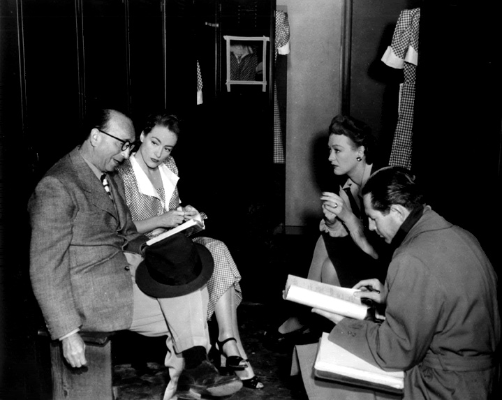 Director Michael Curtiz With Joan Crawford And Eve Arden On The Set Of Mildred Pierce 1945