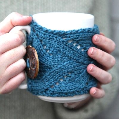 Best 25+ Mug cozy pattern ideas on Pinterest Crochet mug cozy, Coffee cozy ...