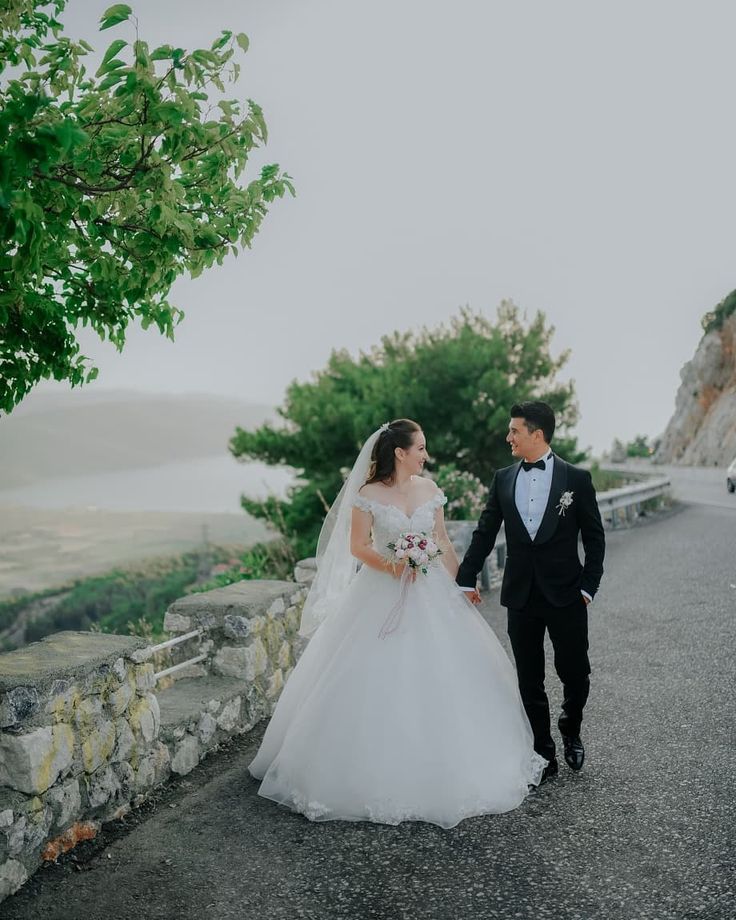 Gozde Ferhat Wedding Izmirdugunfotografcisi Izmirdugunhikayesi Gelinlik Gelincicegi Weddinginspiration Weddingdress Bride Dugun Gelinlik Instagram Gozde Ferhat Wedding Izmirdugunfotografcisi Izmirdugunhikayesi Gelinlik Gelincicegi Weddinginspiration Weddingdress Bride Dugun Gelinlik Instagram