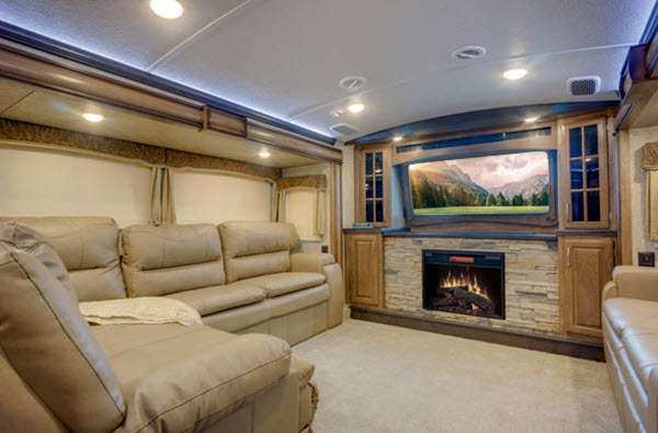 New Keystone Rv Avalanche 385bg Fifth Wheel For Sale Review Rate Compare Floorplans Rvingplanet In 2020 Keystone Rv Fifth Wheel Fifth Wheels For Sale