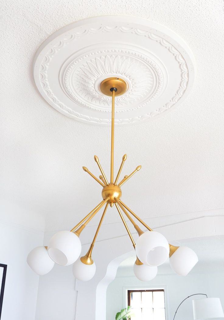 How To Center A Light Fixture Using Ceiling Medallion Francois Et Moi Modern Medallions Dining Room Chandelier Light Fixture Using A Ceiling Medallion, How Do You Center A Chandelier