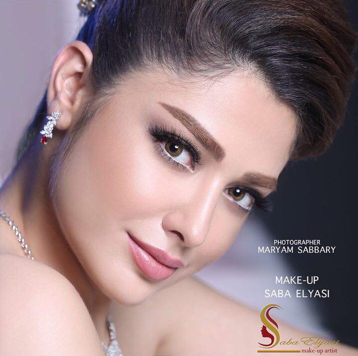 Wedding Hairstyles Dress Girl Beauty Beautiful Woman Fashion Show
