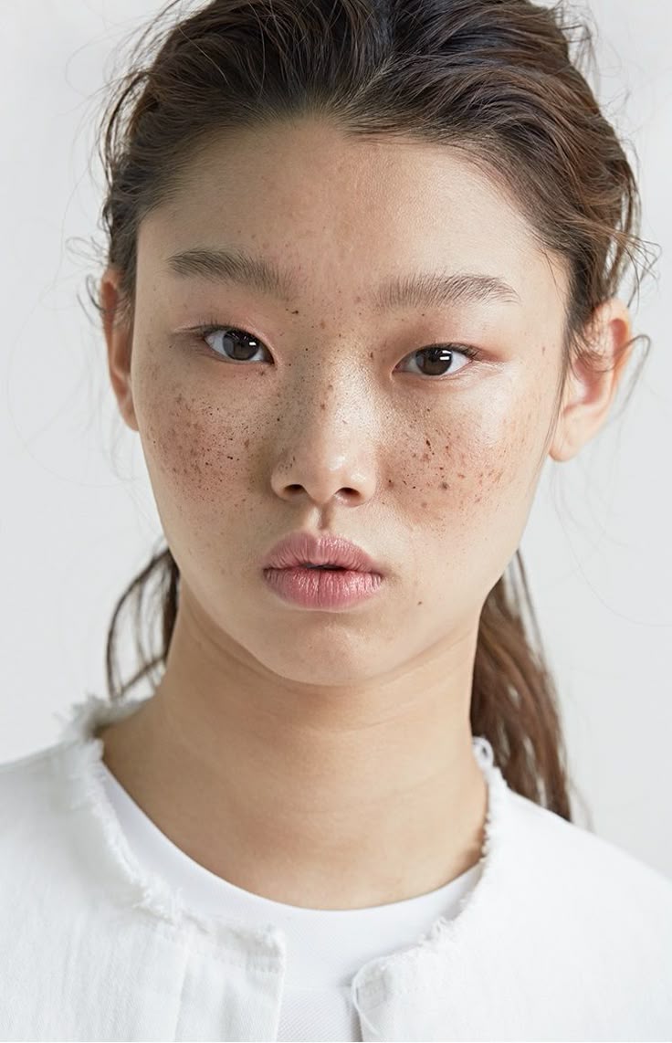 thumb latin asian girls with freckles